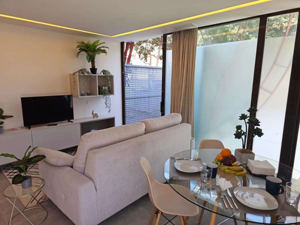 Nogalera Quintessence Apartment With Private Parking By Namaste Elite Torremolinos Exterior photo